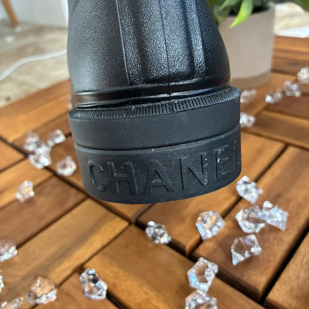 CHANEL Rubber Winter Boots - Picture 7 of 12